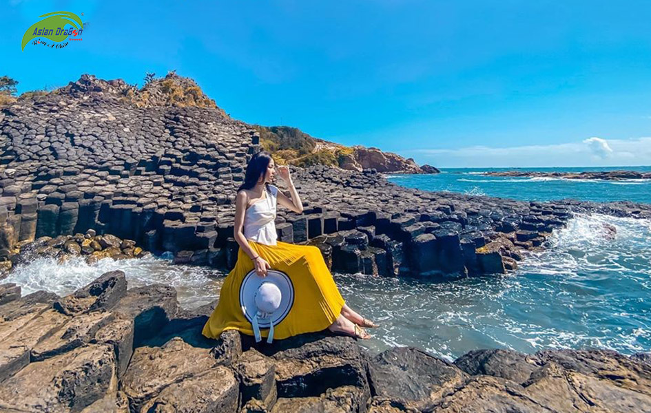 TOUR PHÚ YÊN - KỲ CO - EO GIÓ - GÀNH ĐÁ ĐĨA - THÁP NGHINH PHONG 3 NGÀY 3 ĐÊM